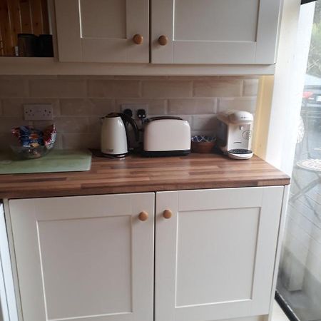 Apartment In The Heart Of Kerry Knockeen Bagian luar foto